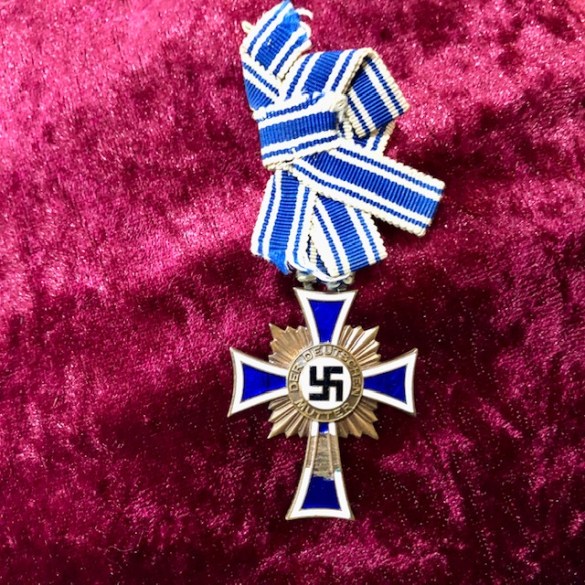 WW2 Mothers Cross in Bronze 1